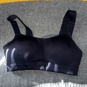 Lululemon bra